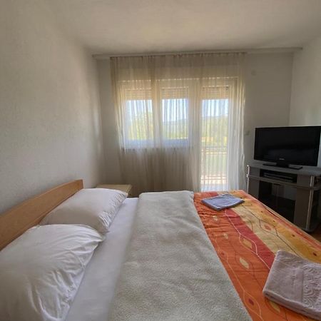 Apartamento Apartman “Iva” Drvar Exterior foto